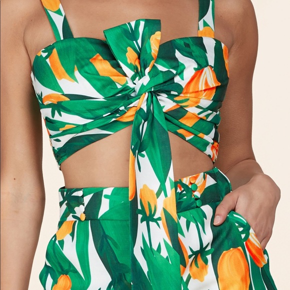 Was $150 Summer Tulip Print 2pc Set - Picture 7 of 10
